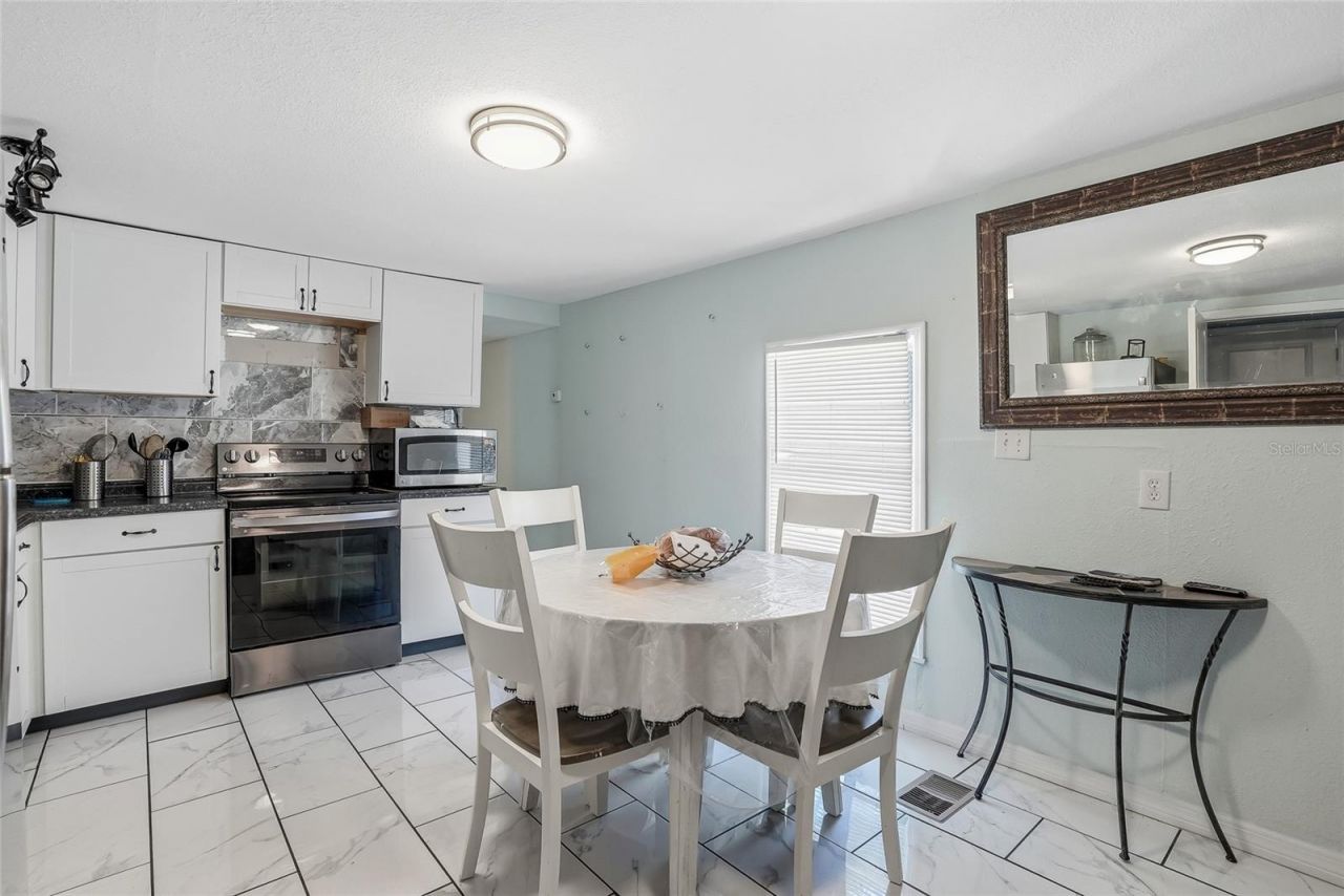 911 Marjorie Avenue , Brandon, FL 33511 Photo