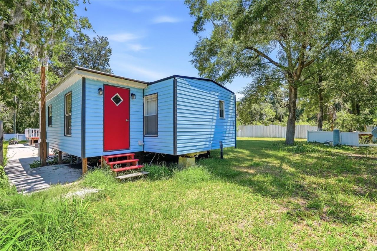 911 Marjorie Avenue , Brandon, FL 33511 Photo