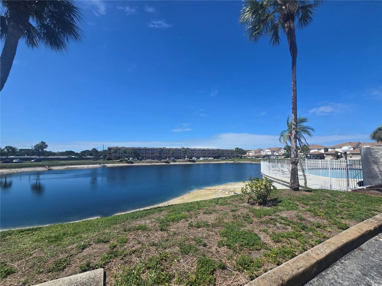 6400 46th Avenue N, Unit 301, Kenneth City, FL 33709 Photo