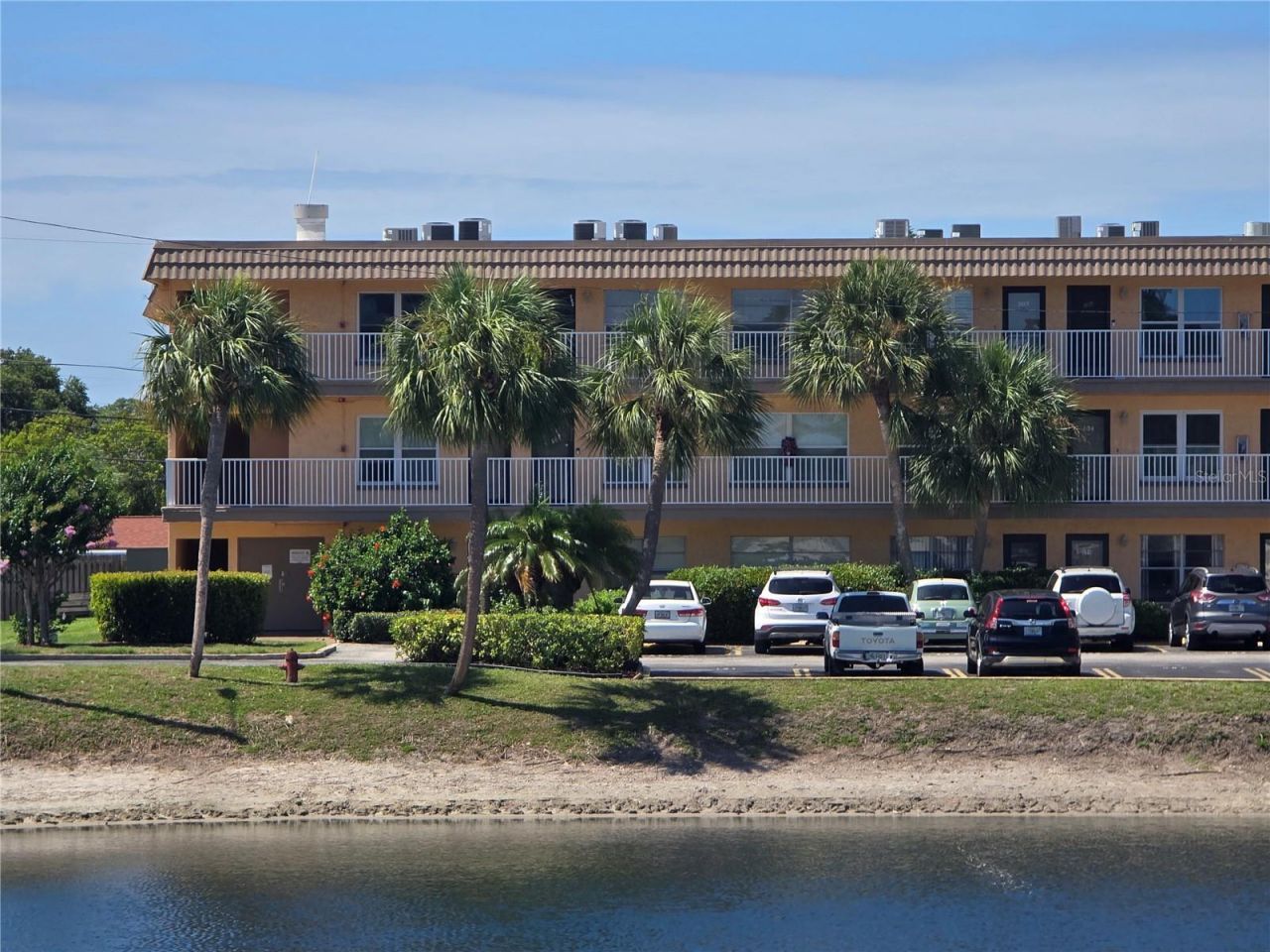 6400 46th Avenue N, Unit 301, Kenneth City, FL 33709 Photo