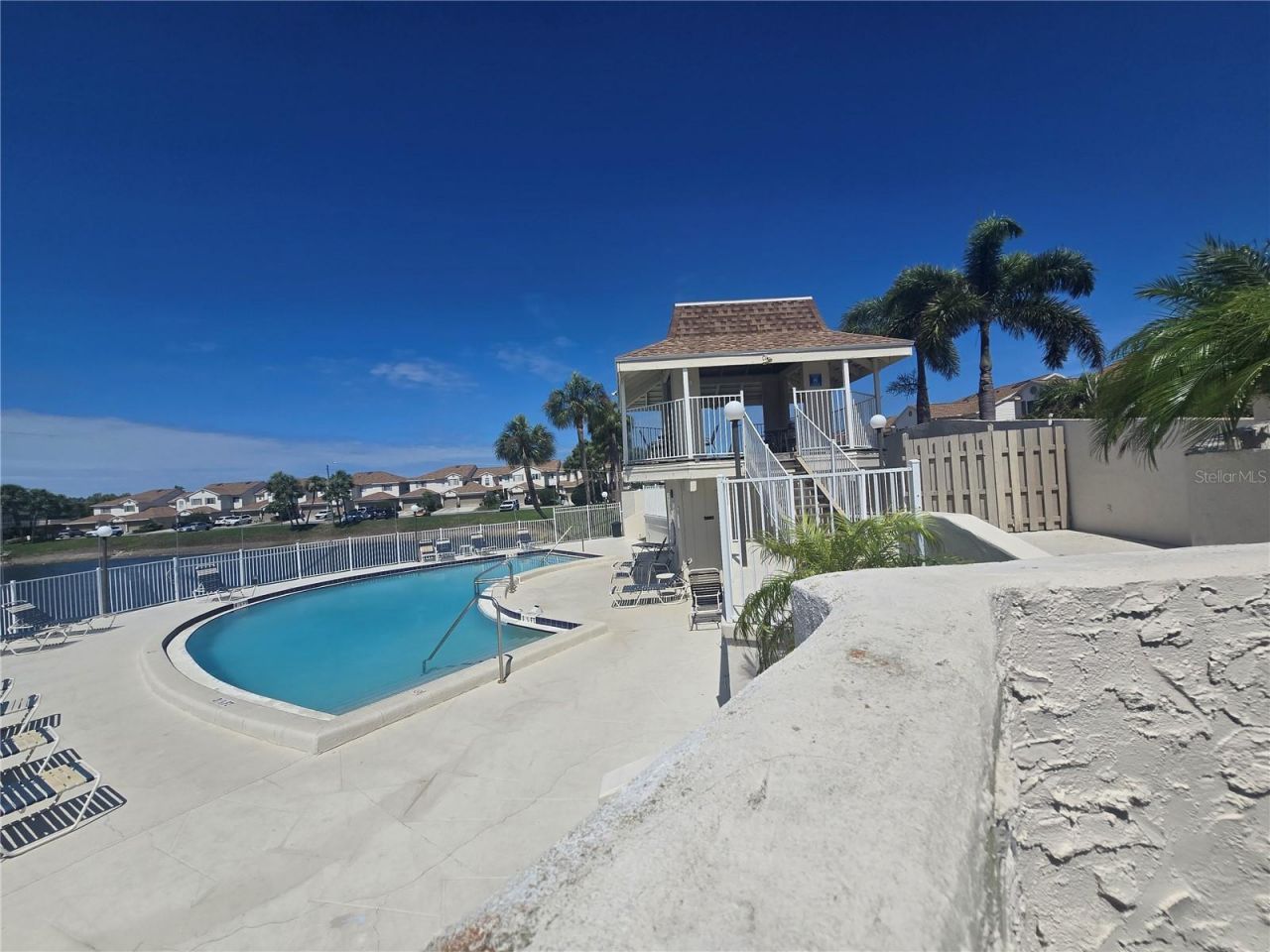 6400 46th Avenue N, Unit 301, Kenneth City, FL 33709 Photo