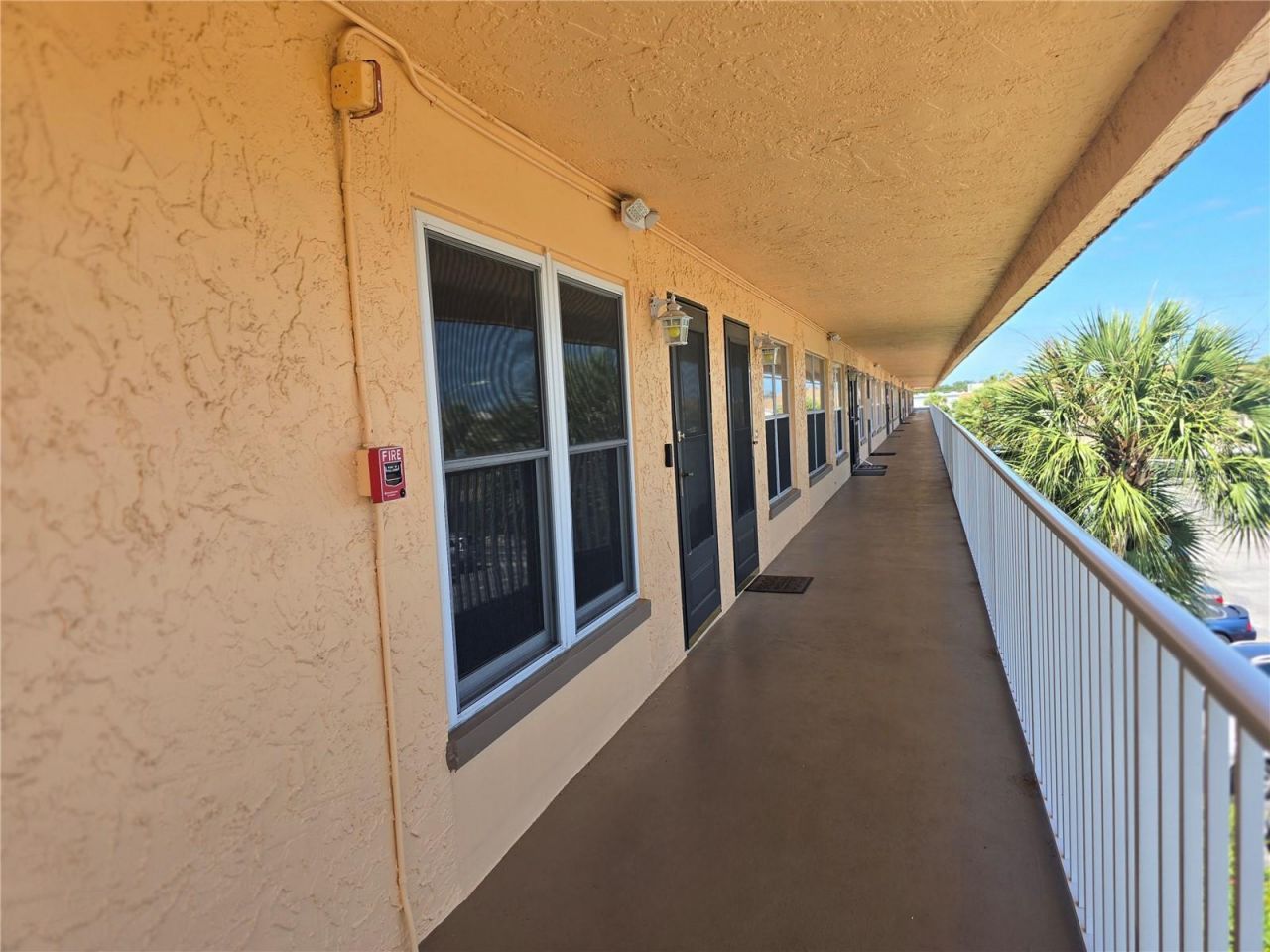 6400 46th Avenue N, Unit 301, Kenneth City, FL 33709 Photo
