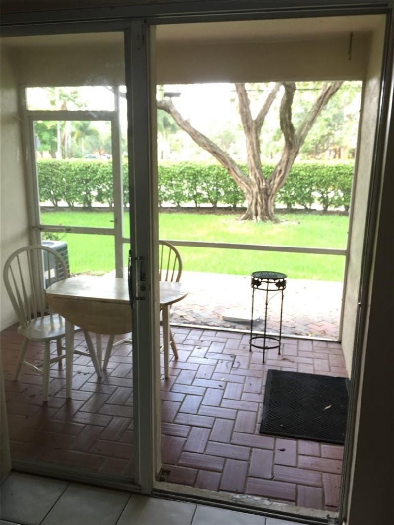 23 Whitehead Circle, Weston, FL 33326 Photo