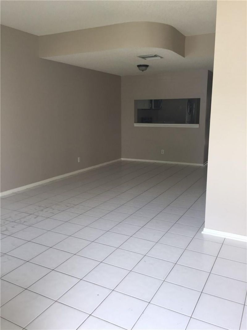 23 Whitehead Circle, Weston, FL 33326 Photo