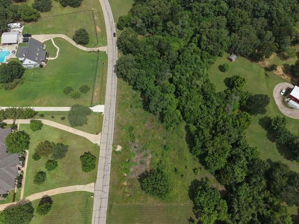 4441 Country Hill Road , Fort Worth, TX 76140