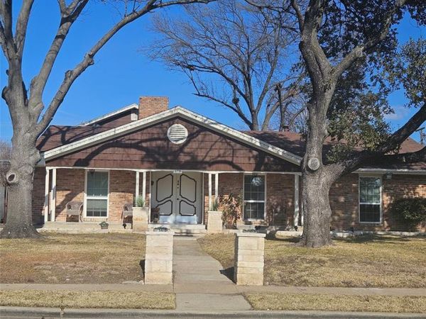 4726 Snow Drive , Mesquite, TX 75150