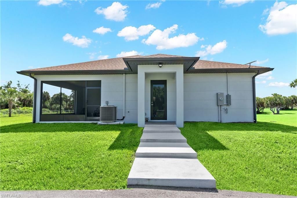 2759 18th Ave Se, Naples, FL 34117 Photo