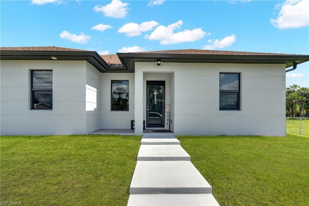2759 18th Ave Se, Naples, FL 34117 Photo
