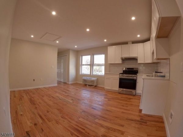 520 Bayway Ave, Elizabeth, NJ 07202