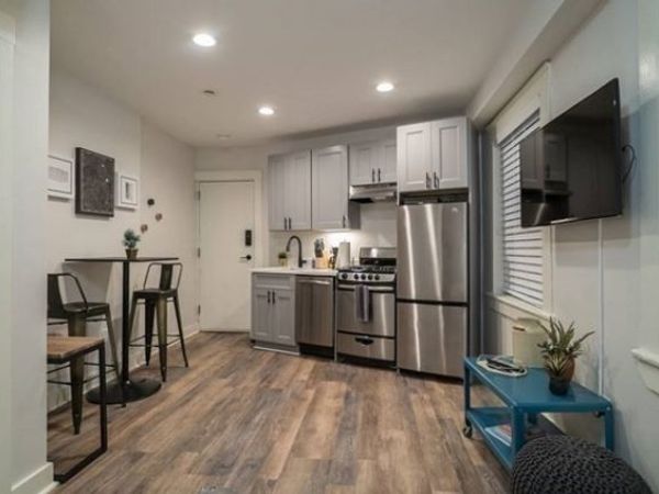 27 Charter Street, Unit 3, Boston, MA 02113