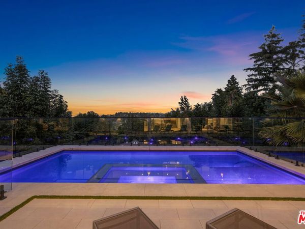 16800 Oak View Drive, Encino, CA 91436