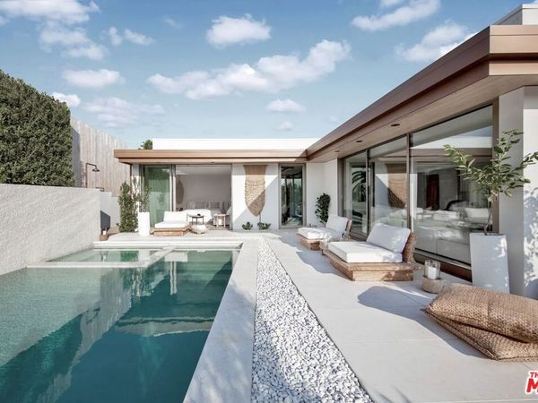 3539 Beverly Ridge Drive, Sherman Oaks, CA 91423