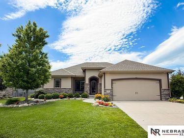 10908 S 175th Avenue, Omaha, NE 68136
