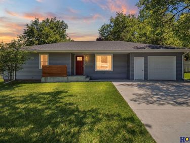 6701 Adams Street, Lincoln, NE 68507