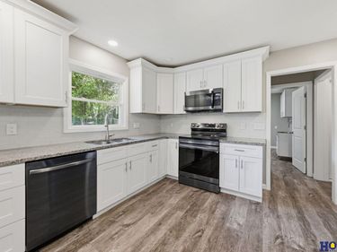 6701 Adams Street, Lincoln, NE 68507