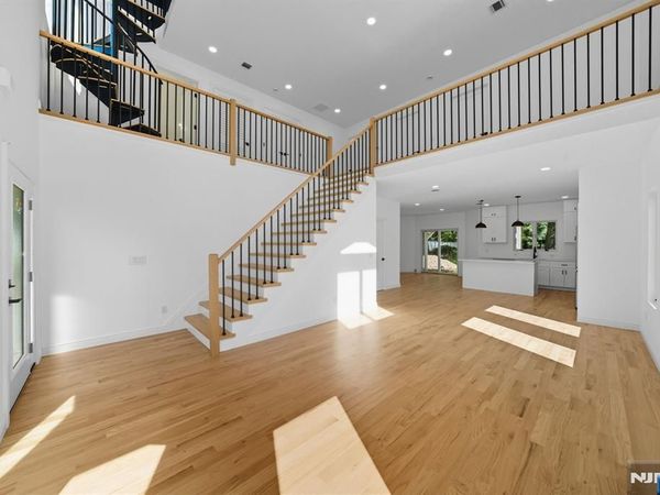 42 Howland Avenue, RIVER EDGE, NJ 07661