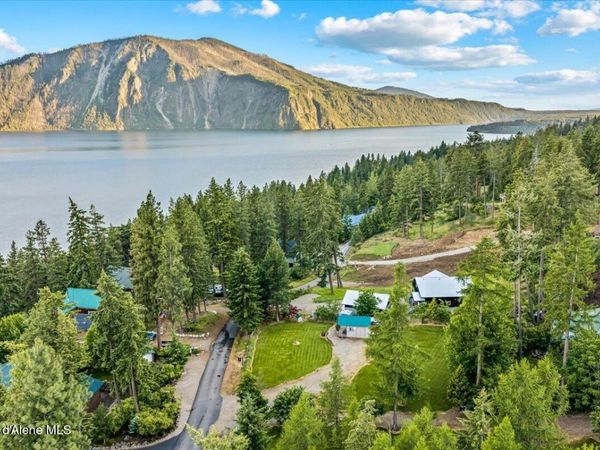 461 Glacier LOOP , Bayview, ID 83803