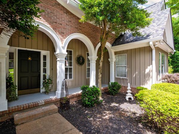 1822 Bay Pointe Drive, Hixson, TN 37343