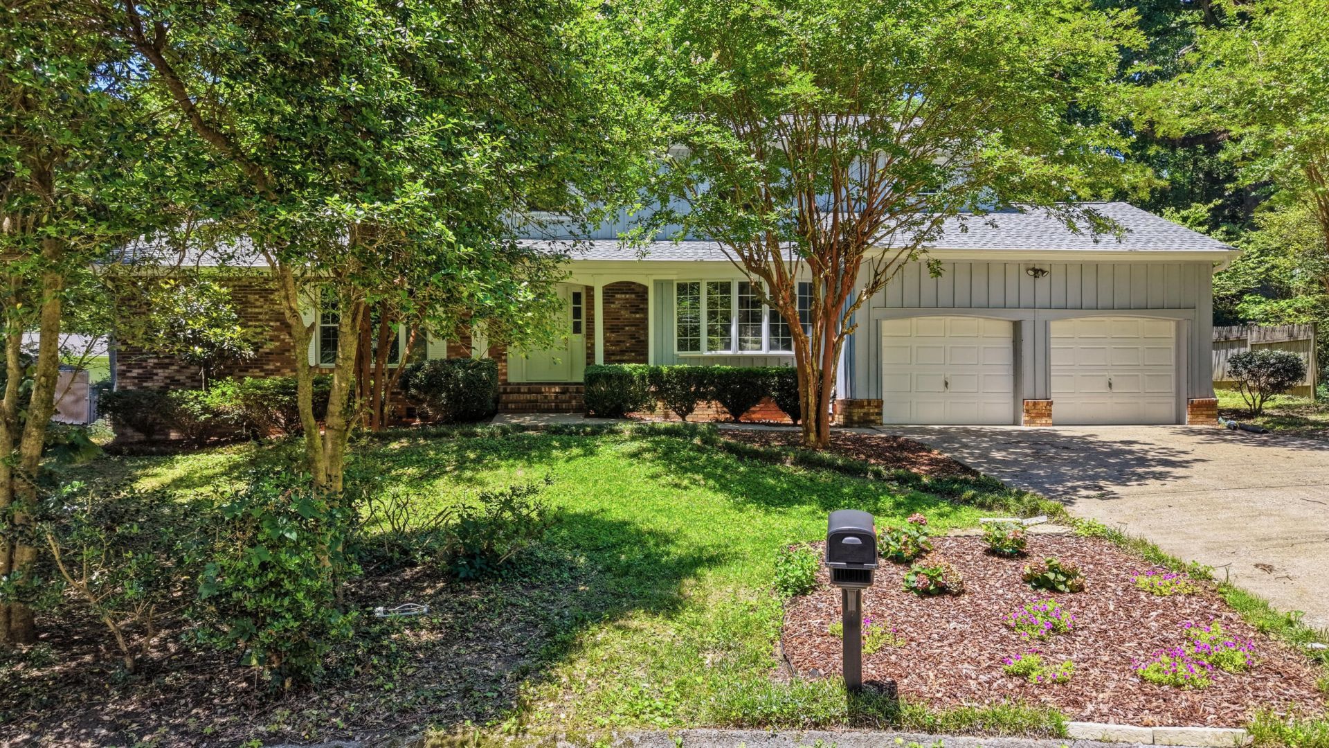 1102 Montvale Circle, Signal Mountain, TN 37377 Main Photo