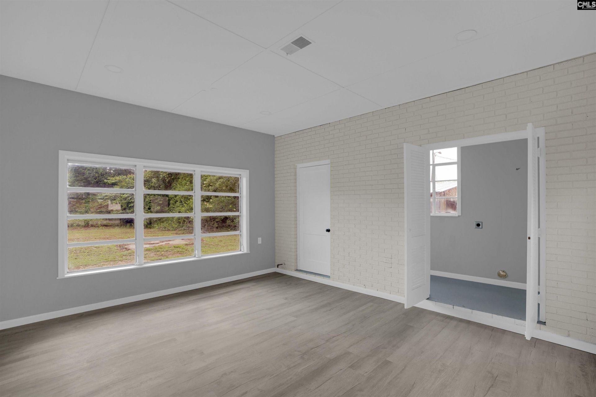 832 Highland Grove Avenue Photo 19