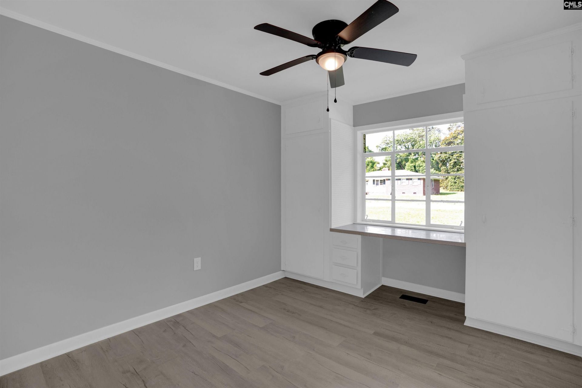 832 Highland Grove Avenue Photo 30