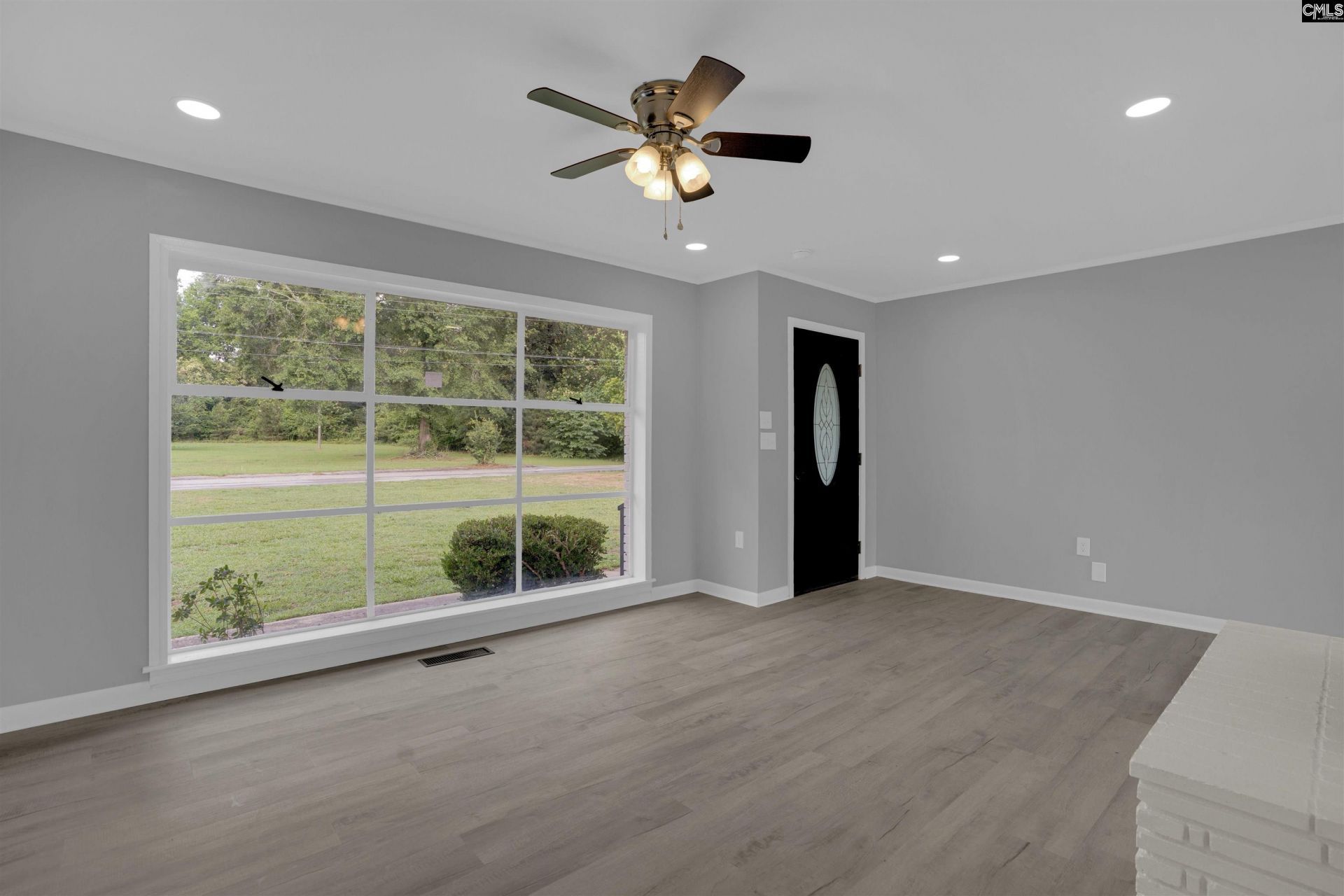 832 Highland Grove Avenue Photo 6