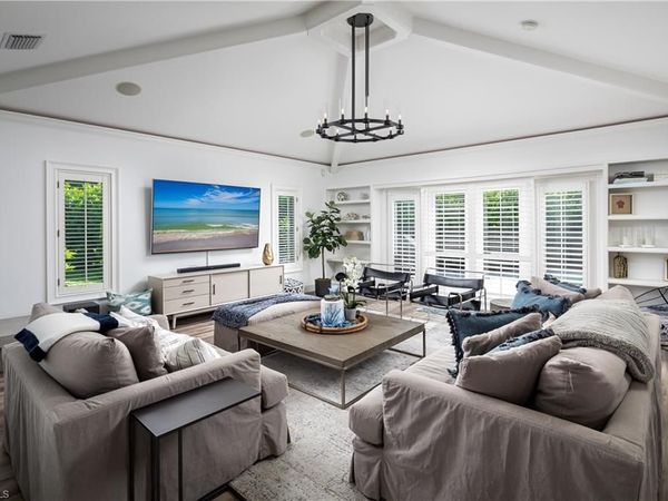 420 Palm CIR E, NAPLES, FL 34102