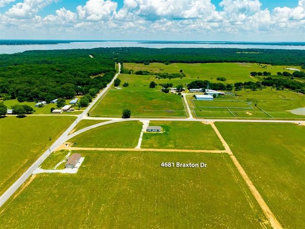 4681 Braxton Drive, Kingston, OK 73439