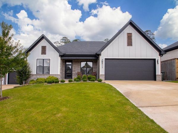 408 Rosemary Way , Little Rock, AR 72223