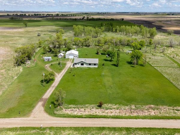 39240 210th St, Huron, SD 57350