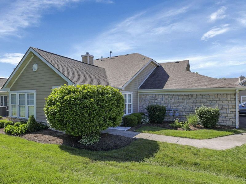 1286 Allington Lane, Columbus, OH 43240 Photo 5