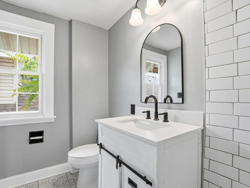 1342 E 18th Avenue, Columbus, OH 43211 Photo 35