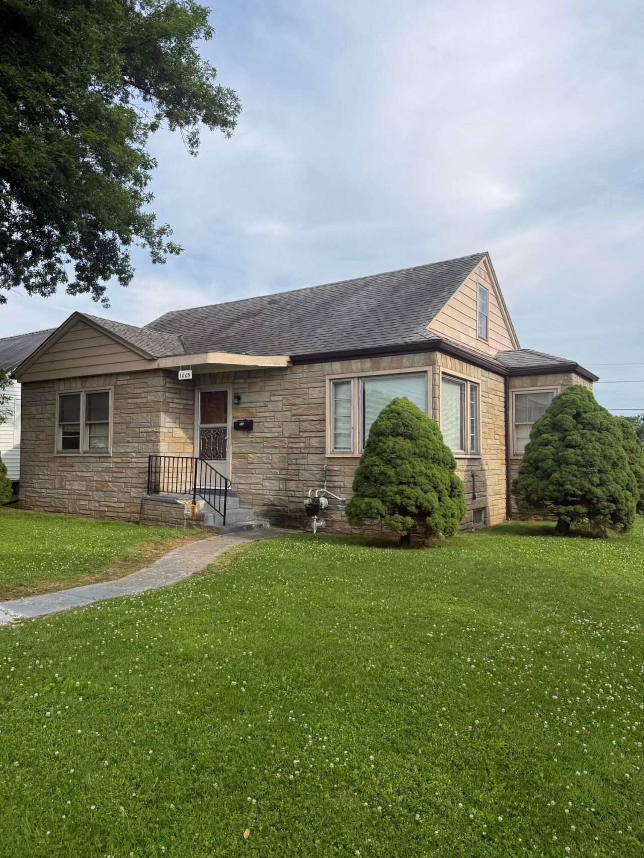 1005 W Church Street, Newark, OH 43055 Main Photo