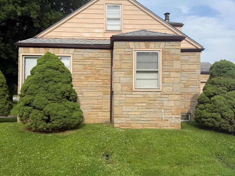 1005 W Church Street, Newark, OH 43055 Photo 2
