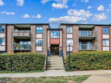 9712 KINGSBRIDGE DRIVE , Unit 303, FAIRFAX, VA 22031