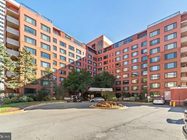 1021 ARLINGTON BOULEVARD , Unit 709, ARLINGTON, VA 22209