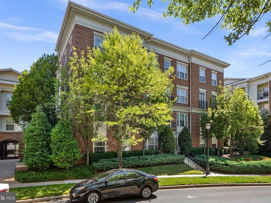 27 Booth Street, Unit 346, Gaithersburg, MD 20878 Main Photo