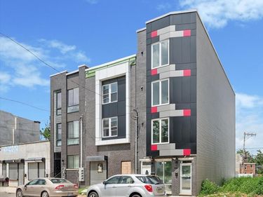 2405 RIDGE AVENUE , PHILADELPHIA, PA 19121