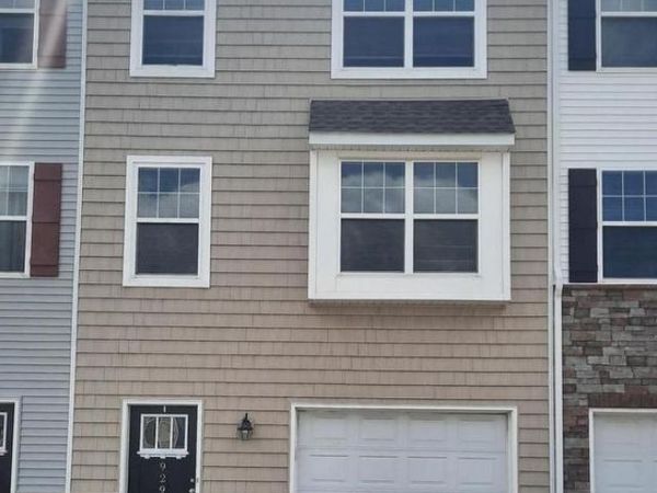 929 ADMIRALS QUAY DRIVE, MECHANICSBURG, PA 17050