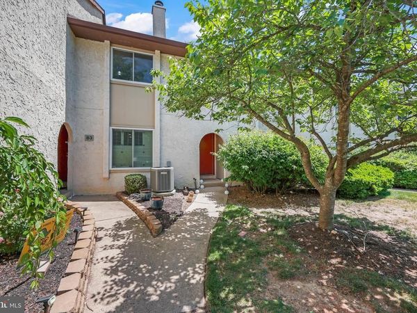 81 THOREAU DRIVE , PLAINSBORO, NJ 08536