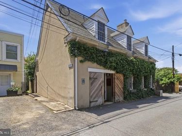10 IRVING COURT , ALEXANDRIA, VA 22314