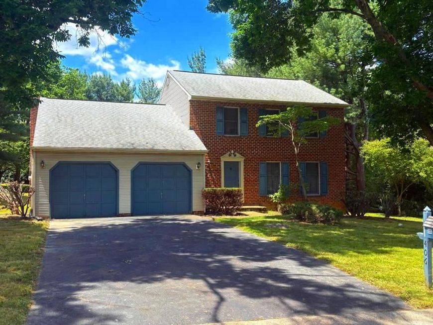 406 Charmayne Avenue, Lancaster, PA 17603 Main Photo
