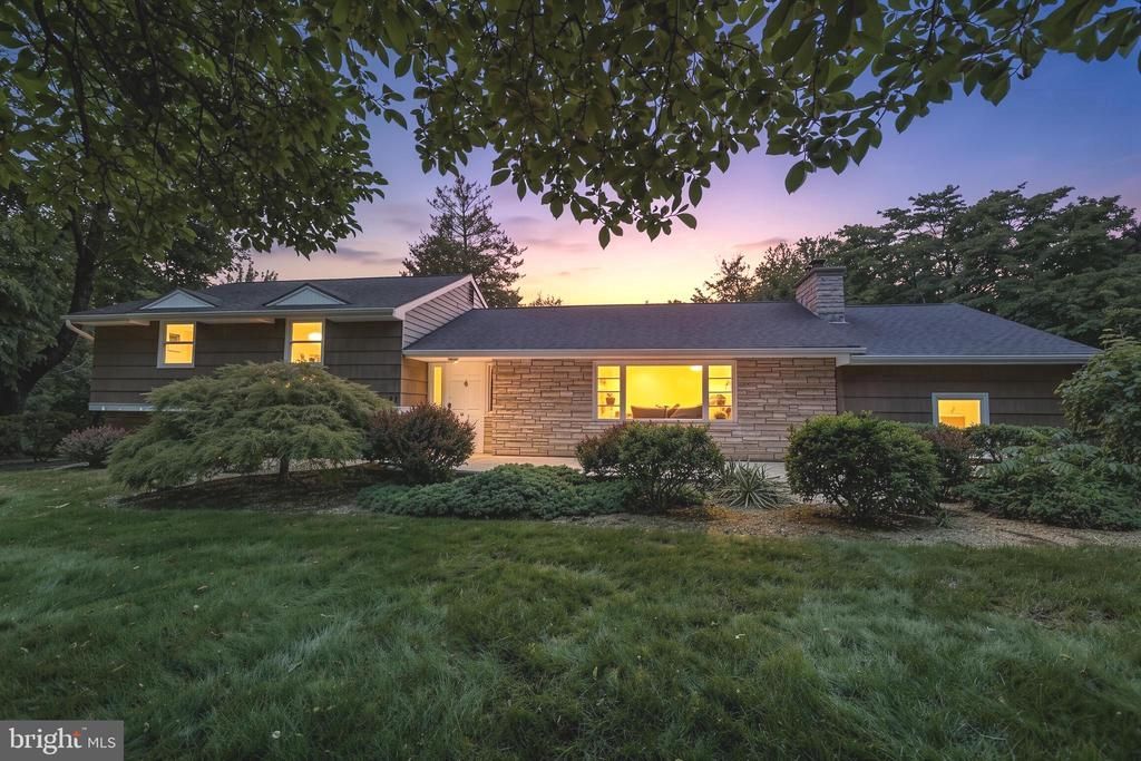 87 Hillside Drive, Robbinsville, NJ 08691 Main Photo