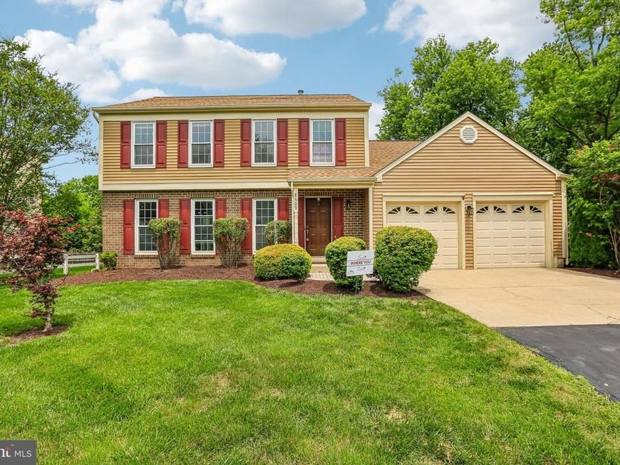 8609 Aqueduct Rd, Potomac, MD 20854 Main Photo