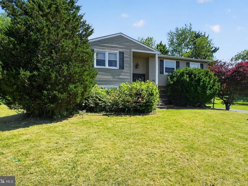 4844 Pine Grove Circle , Allentown, PA 18106 Main Photo