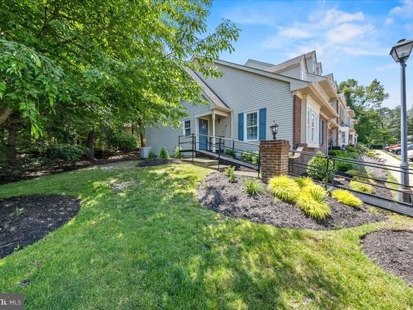 207 BERKSHIRE WAY , MARLTON, NJ 08053