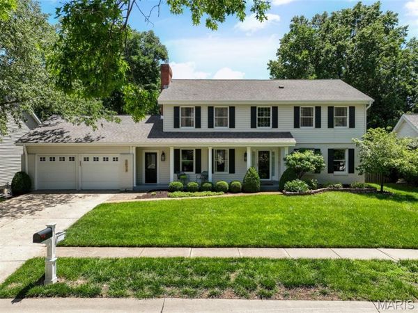 2073 Meadowbrook Way Drive, Chesterfield, MO 63017