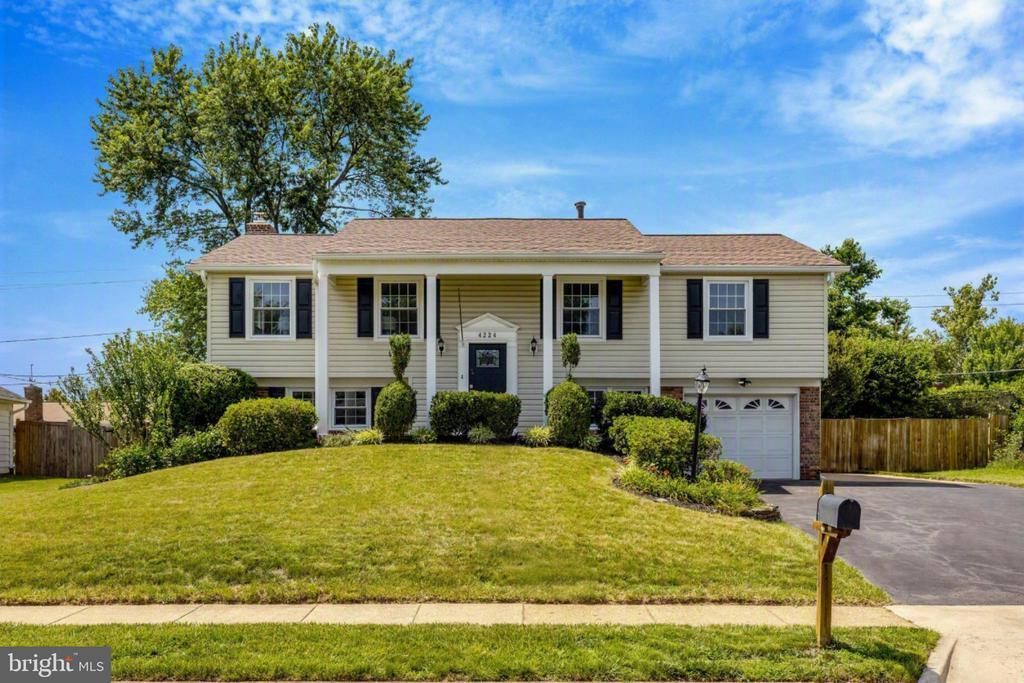 4224 Minstrell Lane, Fairfax, VA 22033 Main Photo