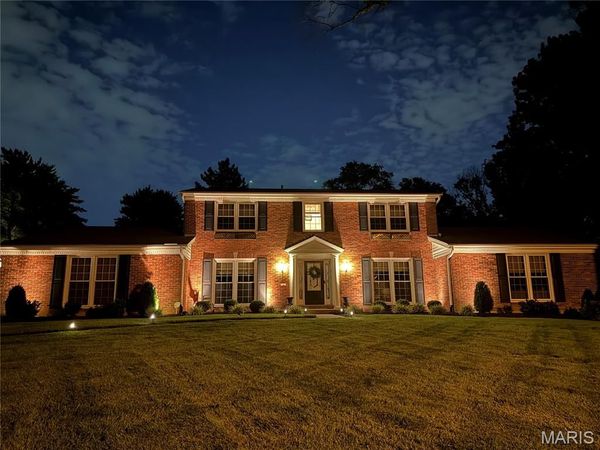 1100 Conwyck Lane , Frontenac, MO 63131