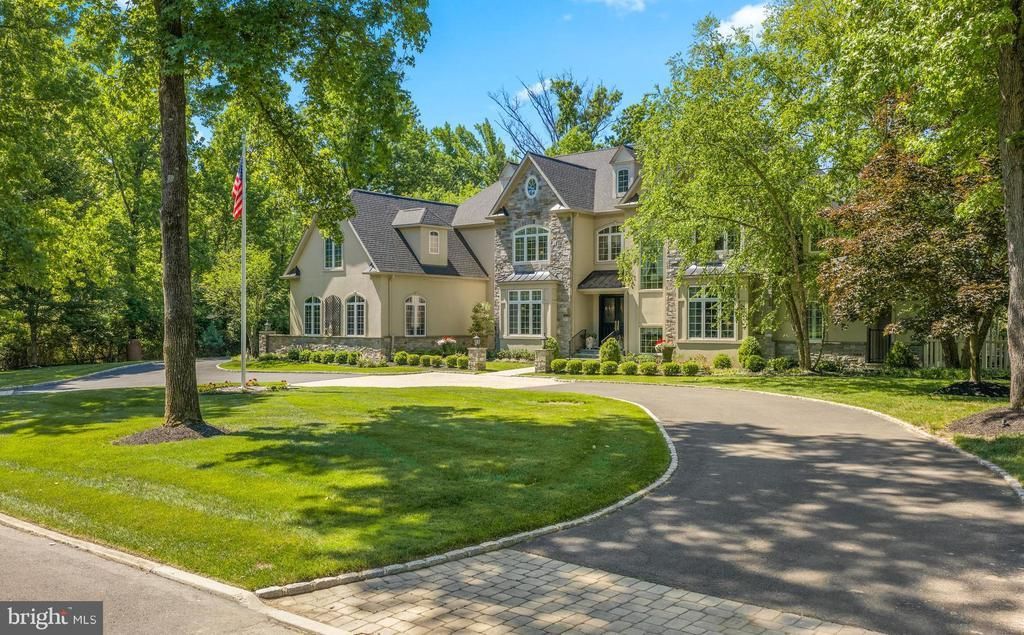 6 WEDGEWOOD DRIVE, BLUE BELL, PA 19422